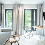 Rentplanet - Jodlowa Hotel *