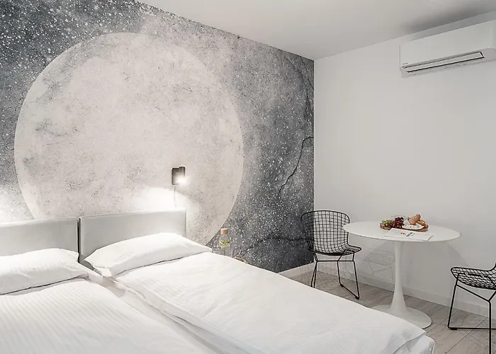 Hotel Rentplanet - Jodlowa *